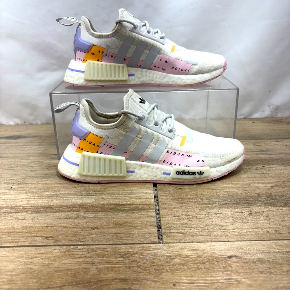 ADIDAS Women's NMD R1 Running Shoes Sneakers Boost White Pink GZ8013